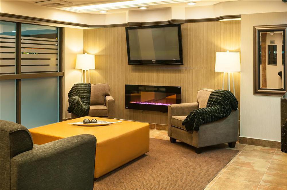 Best Western Airport Inn Calgary Interior photo