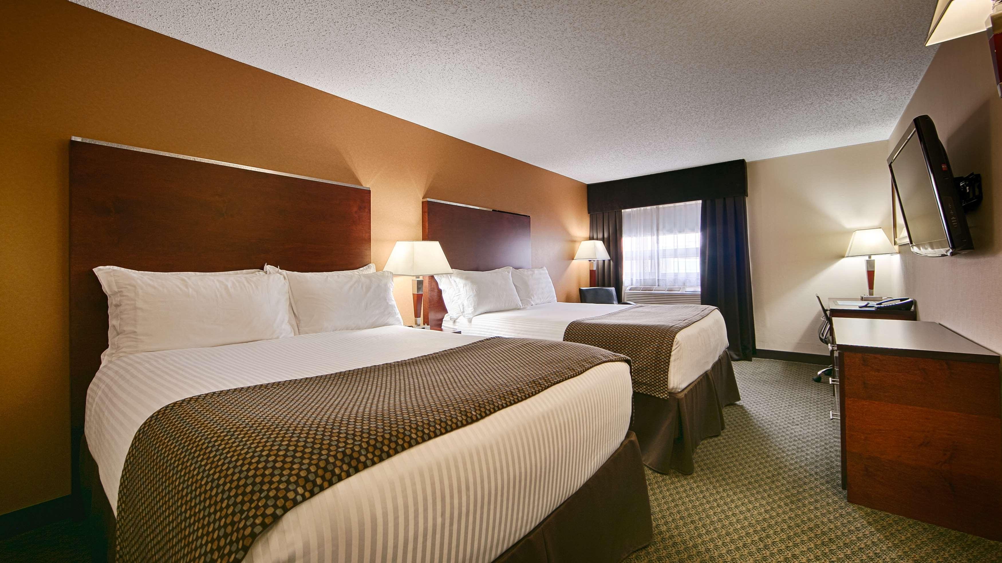 Best Western Airport Inn Calgary Exterior photo